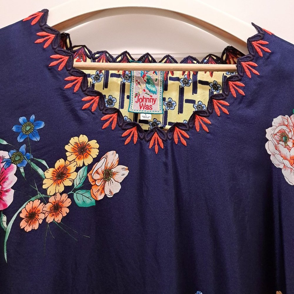 Johnny Was Dinah Silk Tunic with Embroidered Trim Size Large - Picture 3 of 11
